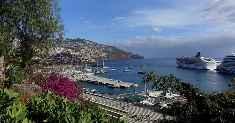 Reis på en billig ferie til Funchal