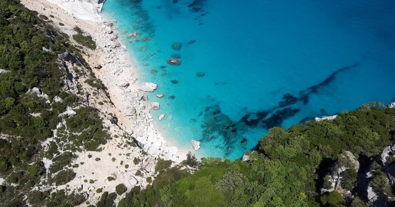 Reis på en billig ferie til Sardinia