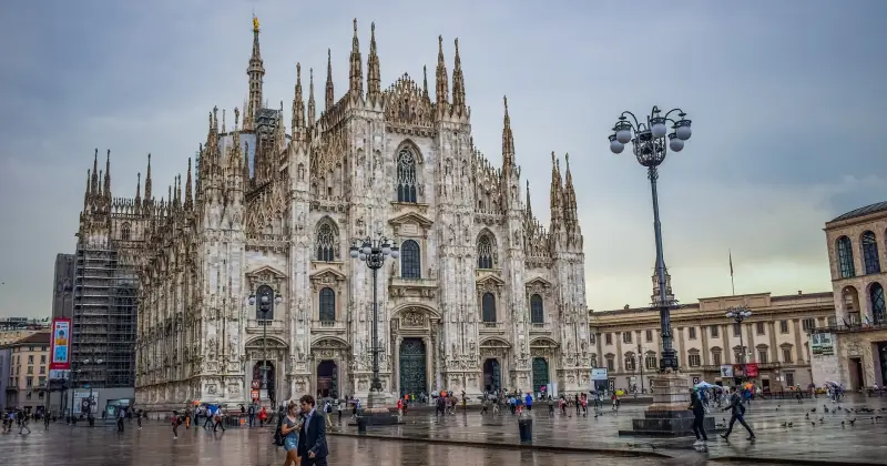 Reis på en billig ferie til Milano