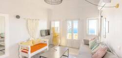 Phaos Santorini Suites 12651150471