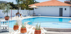 Tinas Plus Hotel 12010677840