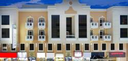 Gateway Hotel 11470092756
