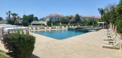 E Hotel Larnaca Resort & Spa 9418193162