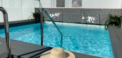 Petit Palace La Campana 12615416053