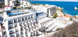 Carvi Beach Hotel 2125445403