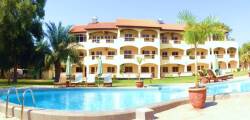 Kololi Beach Club 7335639095