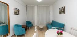 Flora Hotel Apartments 11248907306