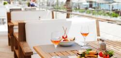 The Beachfront Hotel 12686245292