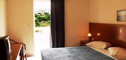 Hiona Holiday 11289157674