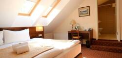 Memel Hotel 7341744159