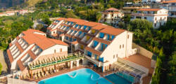 Tropis Hotel 12686189066