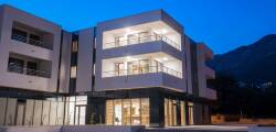 Apartments Srebreno 7410129837