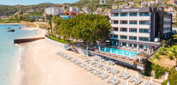 Floria Beach Hotel 2068797727