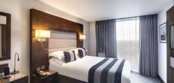 Park Grand London Heathrow Hotel 3909880785