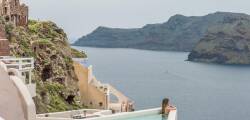 Oia Castle Luxury Suites 9419700076
