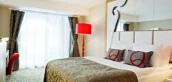 Q Premium Resort 12618881977