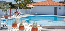 Tinas Plus Hotel 12565256845