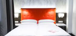 Select Hotel Berlin The Wall 4158839833