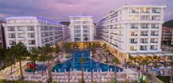 Grand Blue Fafa Resort & Spa