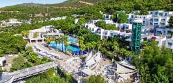 Blue Dreams Resort and Spa 2217674418