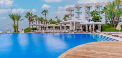 Hotel Fortezza Beach Resort 2226425555