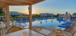 Golden Bay Apartments 12576790986