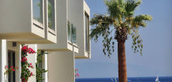 Luga Boutique Hotel  -  Beach & Restaurant 4161606001