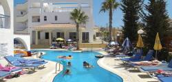 Petrosana Hotel Apts 9445315057