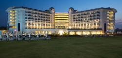Waterside Resort Spa 12626372426