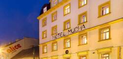 Hotel Mucha 3978361732