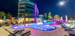 Laki Hotel & Spa 11730100984