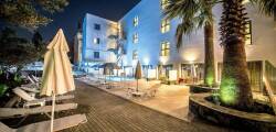 Pollis Hotel 11836987151