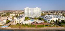 Radisson Beach Resort Larnaca 10372251533
