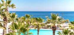 Kamari Beach 11968118487