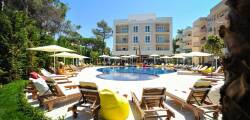 Sandy Beach Resort 11540944818