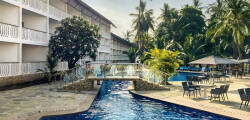 Travellers Beach Hotel 11904529420
