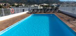 Ona Marbella Inn 12567604676