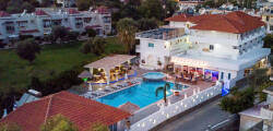 Tinas Plus Hotel 11933881114