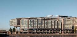 DoubleTree by Hilton Hotel Amsterdam Centraal Station 11868603544