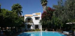 Oasis Hotel & Bungalows 2560469058