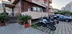 Garni Hotel Fineso 11407171722