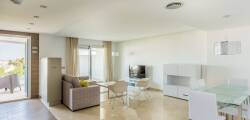 Aqua Apartments Marbella 2195324120