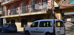 Hostal Isabel 3805676259