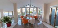 Saranda Palace 11382514761