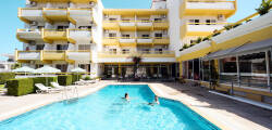 Trianta Hotel Apartments 2214696507