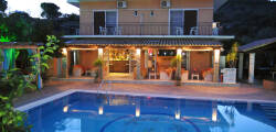 Makis Louvlis Apartments & Studios 11465135400