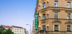 Three Crowns Hotel Prague 4250608663