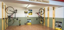 Hostal Jume 11922219638