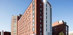 Hampton Inn Belfast City 10573232672