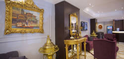 Grand Ant Hotel 6596044045